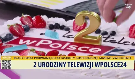 Pyszny tort na antenie telewizji wPolce24. Telewizja świętuje 2 urodziny.