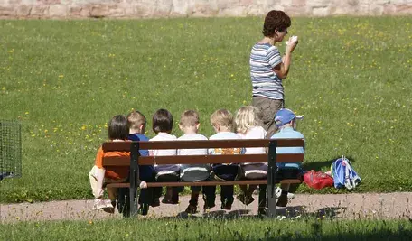 Dzieci na ławce