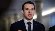 Rzecznik rządu Adam Szłapka zapowiedział, że Sejm nie zajmie się prezydenckim projektem PKN, a rząd zamierza skupić się na własnym programie obniżania cen paliw.