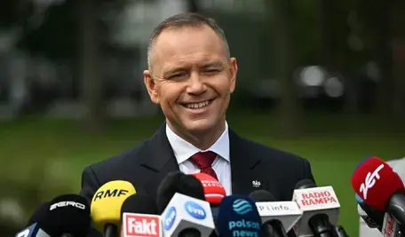 Prezydent Karol Nawrocki podczas konferencji prasowej