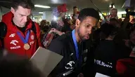 Wilfredo Leon na lotnisku w Warszawie