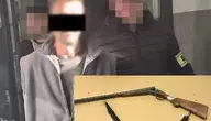 52-letni mężczyzna wtargnął do mieszkania partnerki uzbrojony w myśliwską strzelbę, groził śmiercią jej oraz jej synowi, a podczas szarpaniny padł strzał. Decyzją sądu agresor najbliższe trzy miesiące spędzi w areszcie tymczasowym