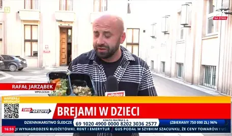 Redaktor Rafał Jarząbek pokazał dzisiejszy obiad z jednej z warszawskich szkół. Nie wygląda to zbyt dobrze