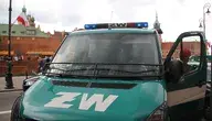 Tajemnicza przesyłka nadana z Niemiec trafiła do siedziby Żandarmerii Wojskowej w Nowej Dębie, a po jej otwarciu trzy osoby zostały przewiezione do szpitala.