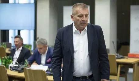 Bartosz Arłukowicz porównał spór wokół wyboru Macieja Berka na sędziego Trybunału Konstytucyjnego do wojny, krytykując Franciszka Sterczewskiego za brak poparcia dla jego kandydatury.