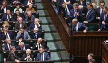 Donald Tusk zapewne myśli, że opieranie się na słowach osób podejrzanych zrobi wrażenie na myślących Polakach. Nie zrobi