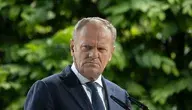 Donald Tusk zaciska usta w grymasie nienawiści do naszej udręczonej Ojczyzny