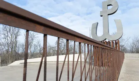 Zdaniem ambasadora Niemiec Polacy powinni "być zadowoleni", że niemieccy nauczycieli są ta łaskawi, że "specjalnie" przyjeżdżają do Polski, by poznać prawdę m.in. o wymordowaniu mieszkańców Warszawy