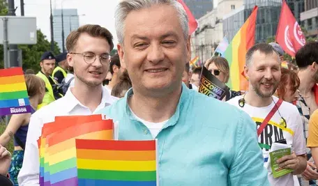 Europoseł Biedroń ma pokusy obce normalnym ludziom