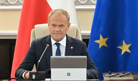 Z najnowszego sondażu dla Onet wynika, że Tuskowi zabraknie sporo miejsc do utrzymania większości parlamentarnej